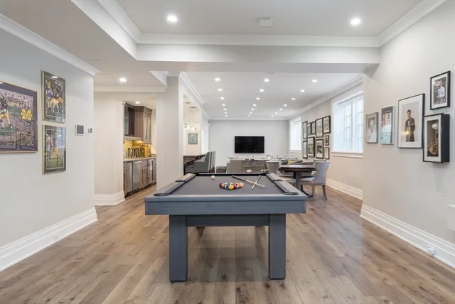 $10,950,000 | 8 Hidden Road, Weston, MA 02493