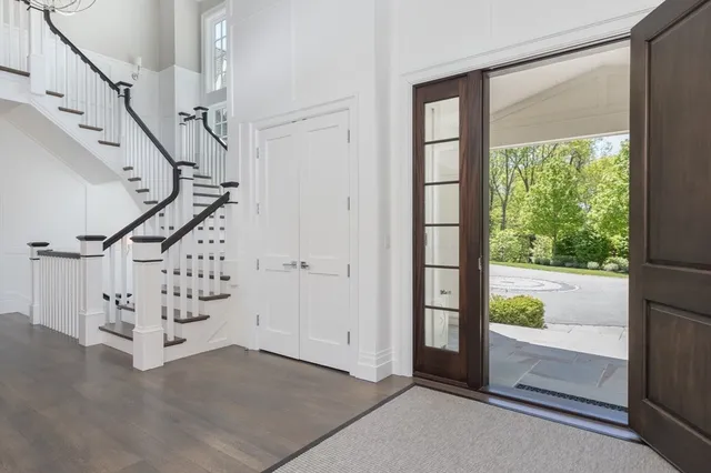 $10,950,000 | 8 Hidden Road, Weston, MA 02493