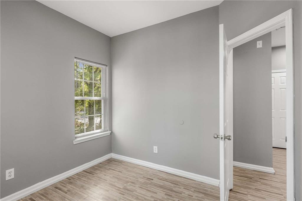 2351 Perry Boulevard Northwest Atlanta, GA 30318 - Photo 18 of 32