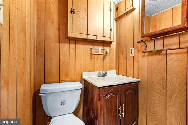 $139,600 | 1300 North Potomac Street, Baltimore, MD 21213