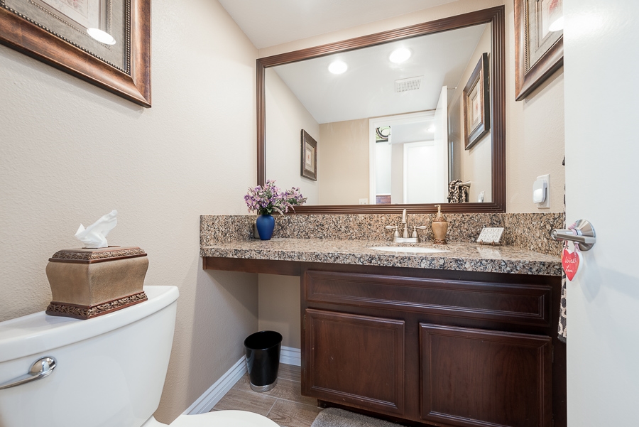 1951 Rue Michelle Chula Vista, CA 91913 - Photo 9 of 25 1/2 bath on entry level
