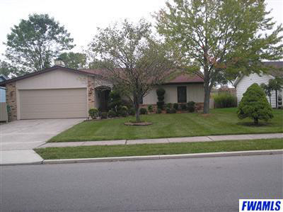 9027 Mariners Ridge Drive Fort Wayne, IN 46819 - Photo 1 of 11