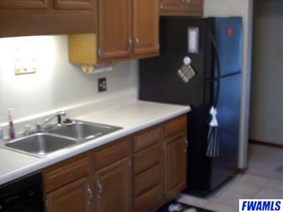 9027 Mariners Ridge Drive Fort Wayne, IN 46819 - Photo 8 of 11