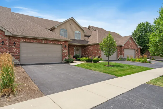 $435,000 | 14903 South Preserve Drive, Lockport, IL 60441