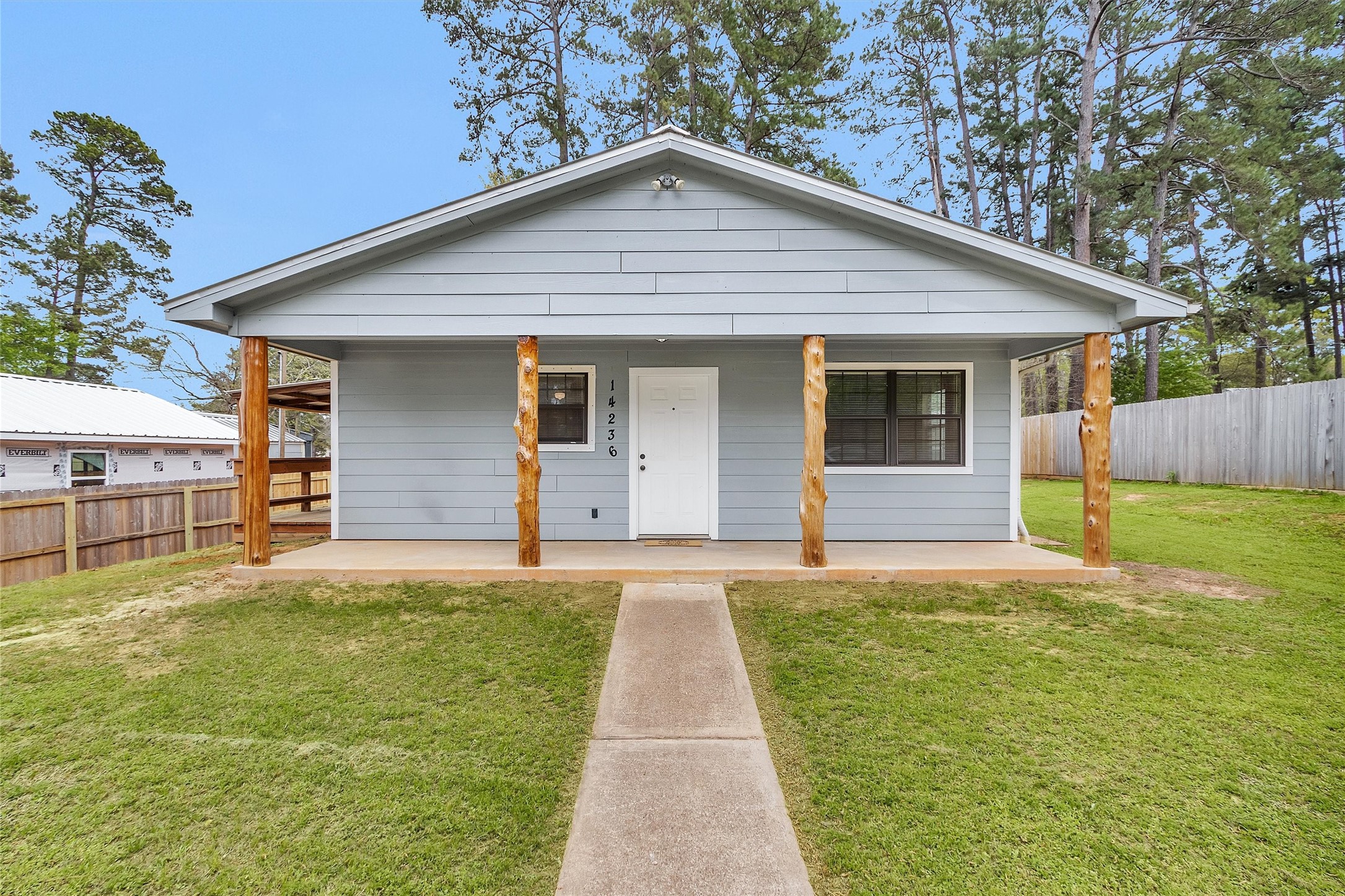 14236 East Ravine Run Willis, TX 77318 - Photo 2 of 35