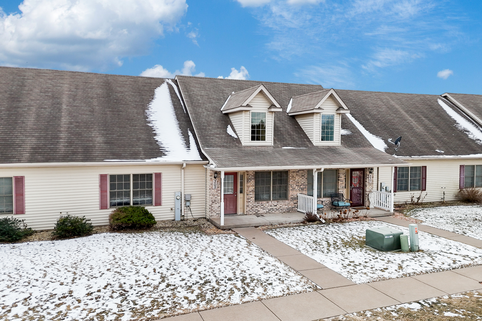 305 Walker Way Blue Grass, IA 52726 - Photo 1 of 25