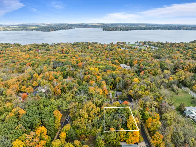 $195,000 | Lt31 Summit Drive, Fontana, WI 53125