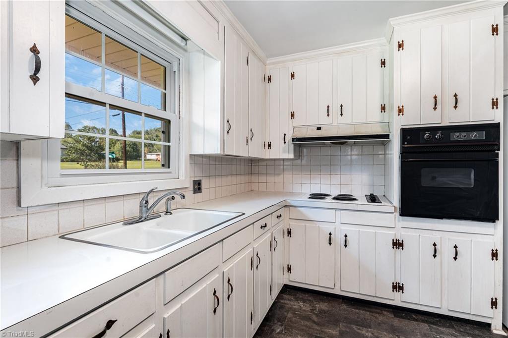 6653 Andes Street Germanton, NC 27019 - Photo 10 of 31