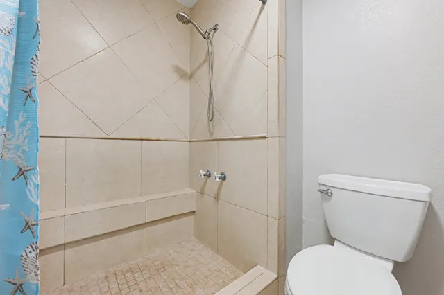 $529,000 | 155 Long Pointe Drive, Mary Esther, FL 32569