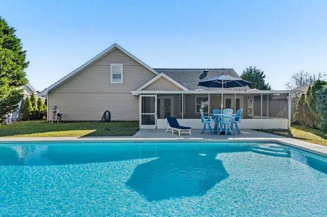 $529,000 | 155 Long Pointe Drive, Mary Esther, FL 32569