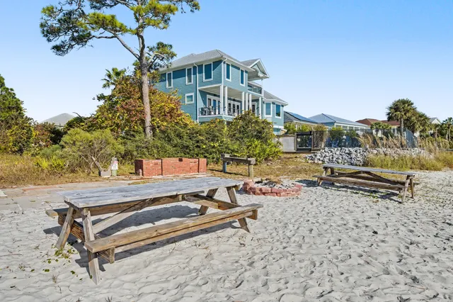 $529,000 | 155 Long Pointe Drive, Mary Esther, FL 32569