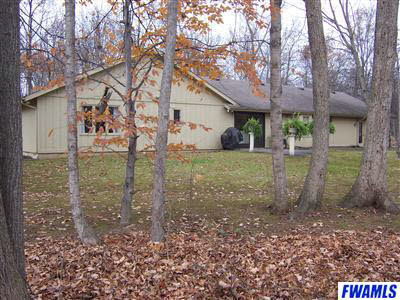 10430 Oaktree Road Fort Wayne, IN 46845 - Photo 2 of 18
