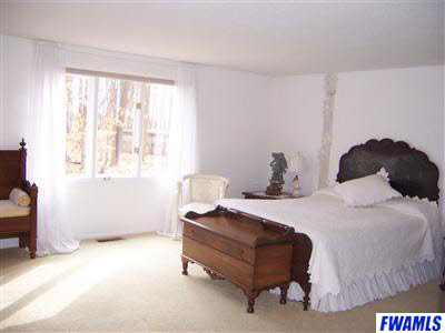 10430 Oaktree Road Fort Wayne, IN 46845 - Photo 11 of 18