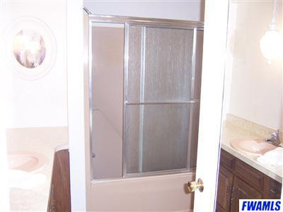 10430 Oaktree Road Fort Wayne, IN 46845 - Photo 15 of 18