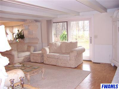 10430 Oaktree Road Fort Wayne, IN 46845 - Photo 8 of 18