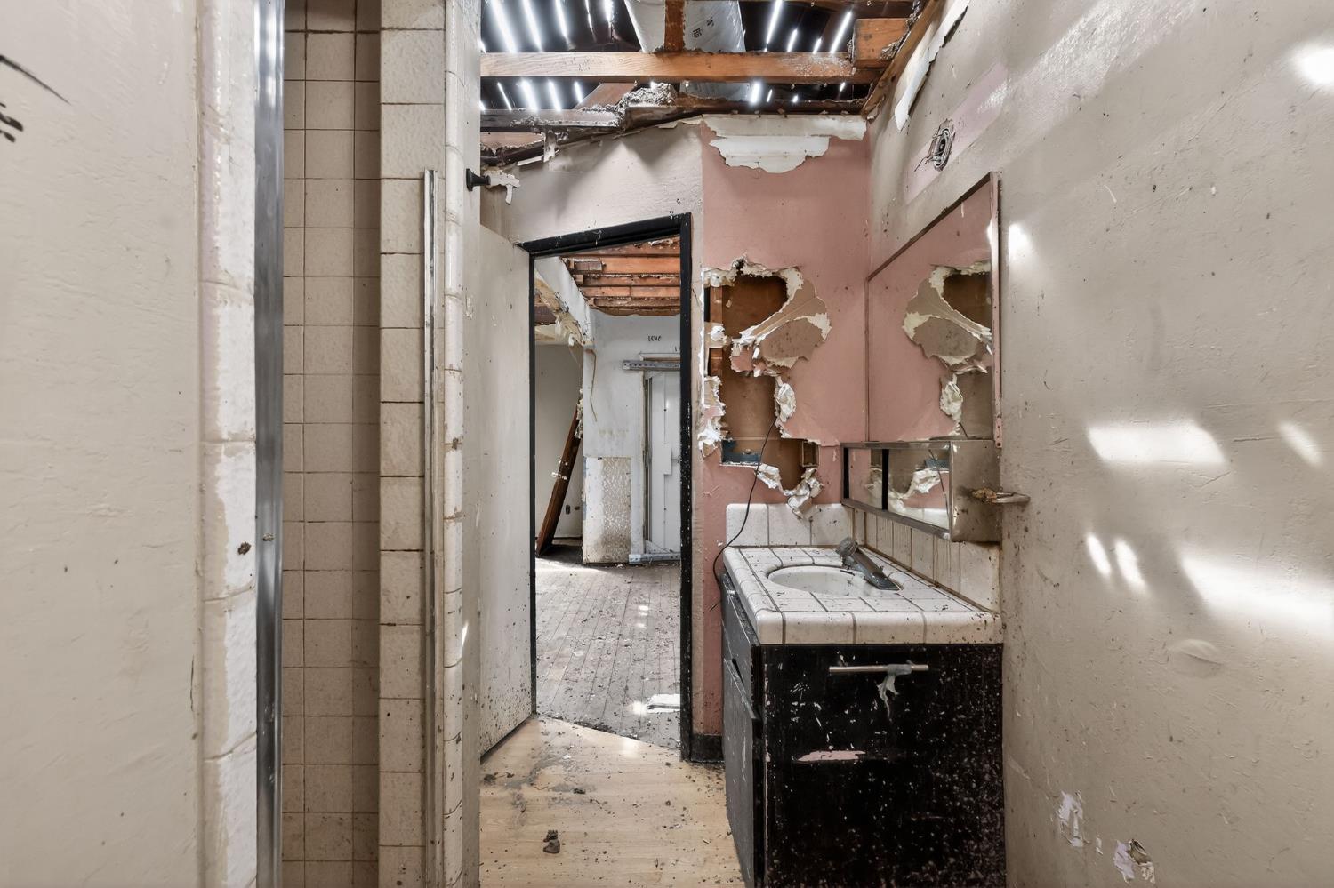 443 Colorado Avenue Modesto, CA 95351 - Photo 15 of 33