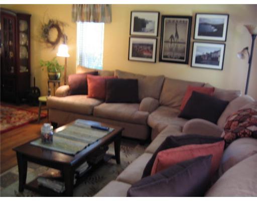 835 Spang Road Baden, PA 15005 - Photo 6 of 9 Living Room.