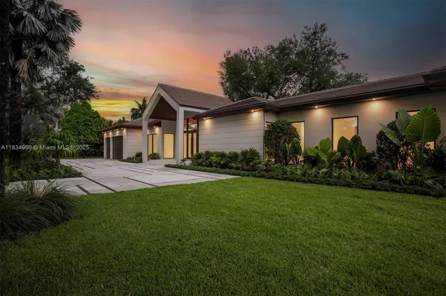 $4,995,000 | 6445 Southwest 102nd Avenue, Miami, FL 33173