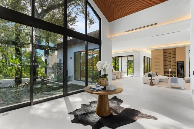 $4,995,000 | 6445 Southwest 102nd Avenue, Miami, FL 33173