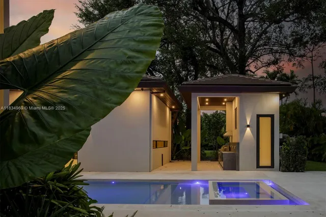 $4,995,000 | 6445 Southwest 102nd Avenue, Miami, FL 33173
