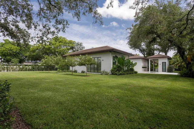 $4,995,000 | 6445 Southwest 102nd Avenue, Miami, FL 33173