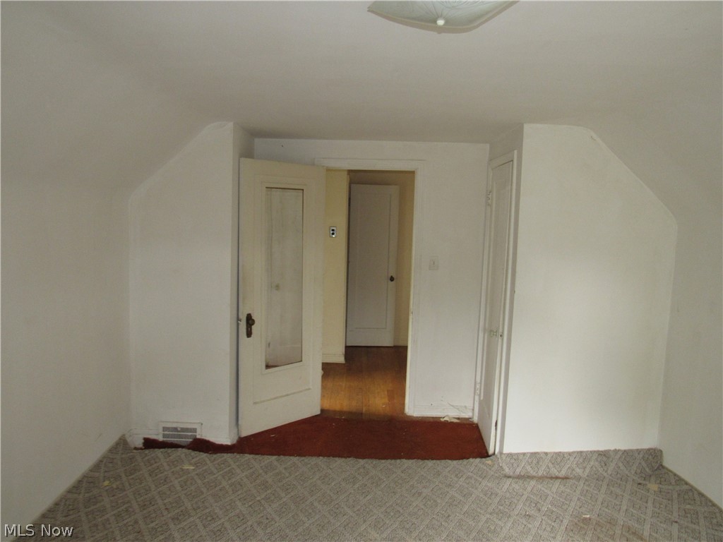 3568 Normandy Road Cleveland, OH 44120 - Photo 7 of 35