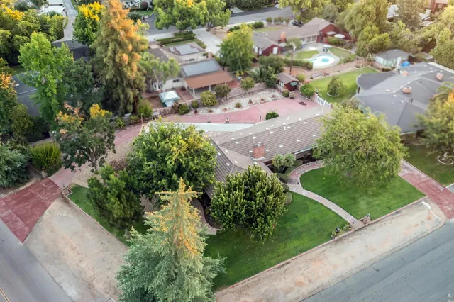 $829,999 | 705 East Alamos Avenue, Fresno, CA 93704