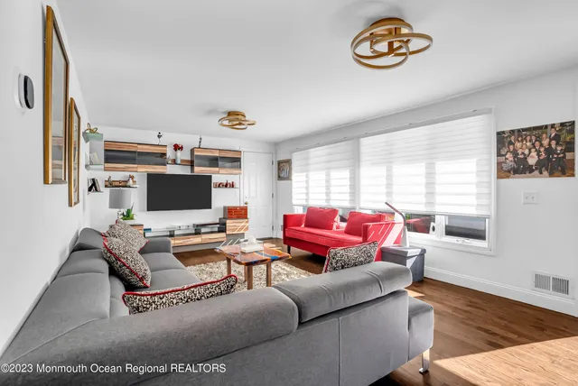 $60,000 | 900 Darlene Avenue, Asbury Park, NJ 07712