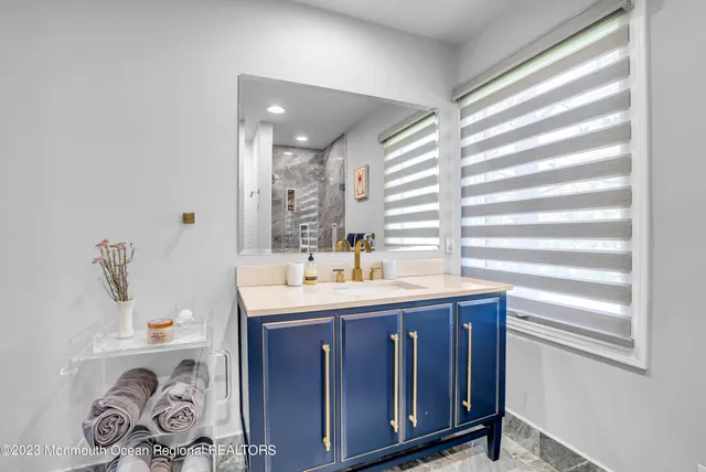 $60,000 | 900 Darlene Avenue, Asbury Park, NJ 07712