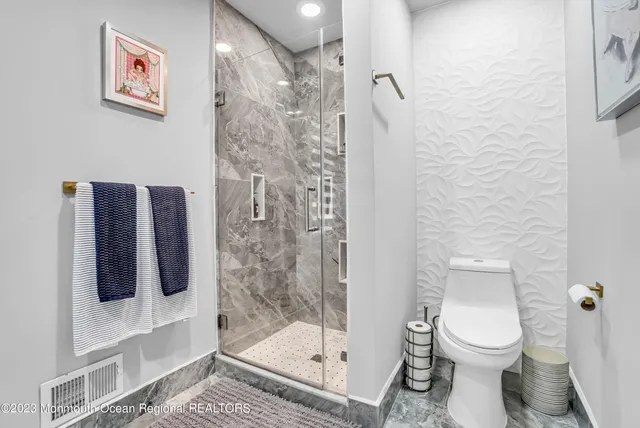 $60,000 | 900 Darlene Avenue, Asbury Park, NJ 07712