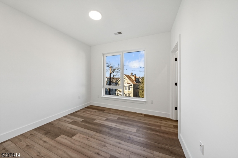 560 13th Avenue, Unit 302 Newark, NJ 07103 - Photo 15 of 23