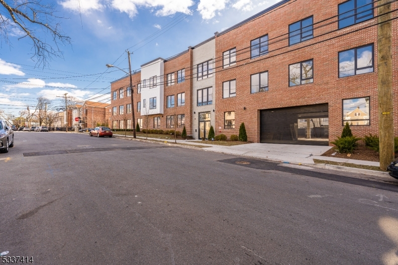 560 13th Avenue, Unit 302 Newark, NJ 07103 - Photo 21 of 23