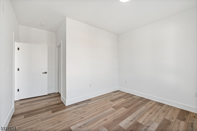 560 13th Avenue, Unit 302 Newark, NJ 07103 - Photo 7 of 23