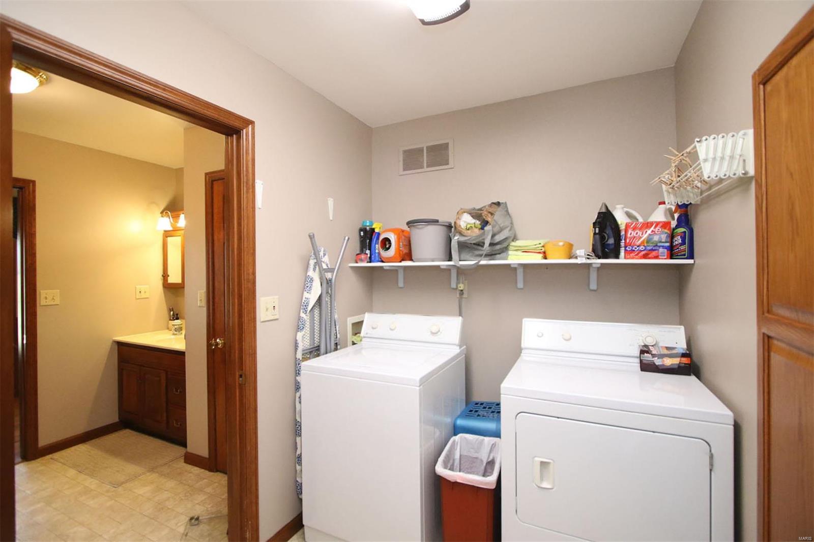 177 Snake Road Dorsey, IL 62021 - Photo 25 of 97