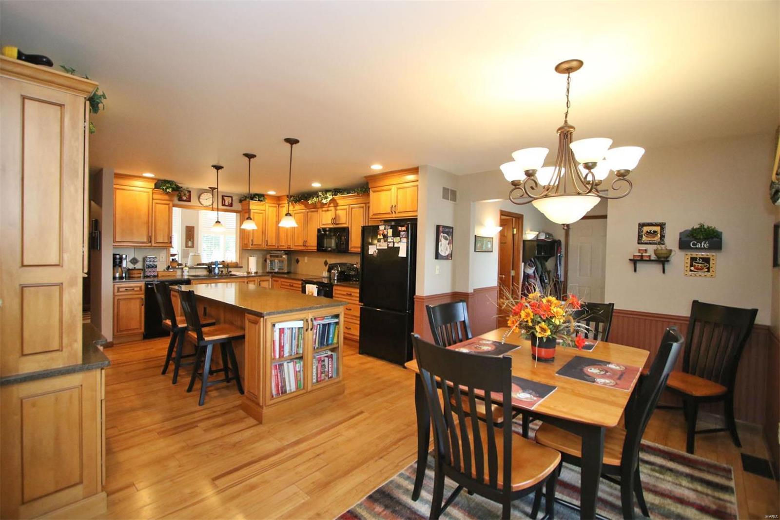 177 Snake Road Dorsey, IL 62021 - Photo 30 of 97