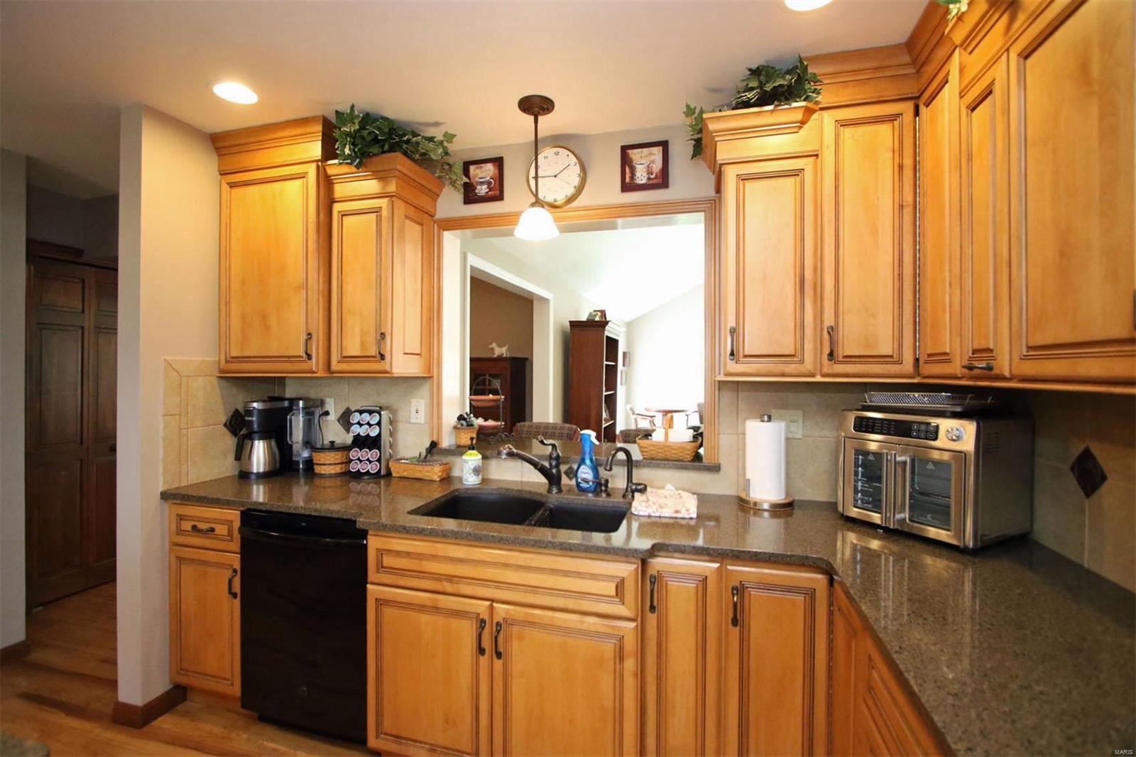 177 Snake Road Dorsey, IL 62021 - Photo 33 of 97