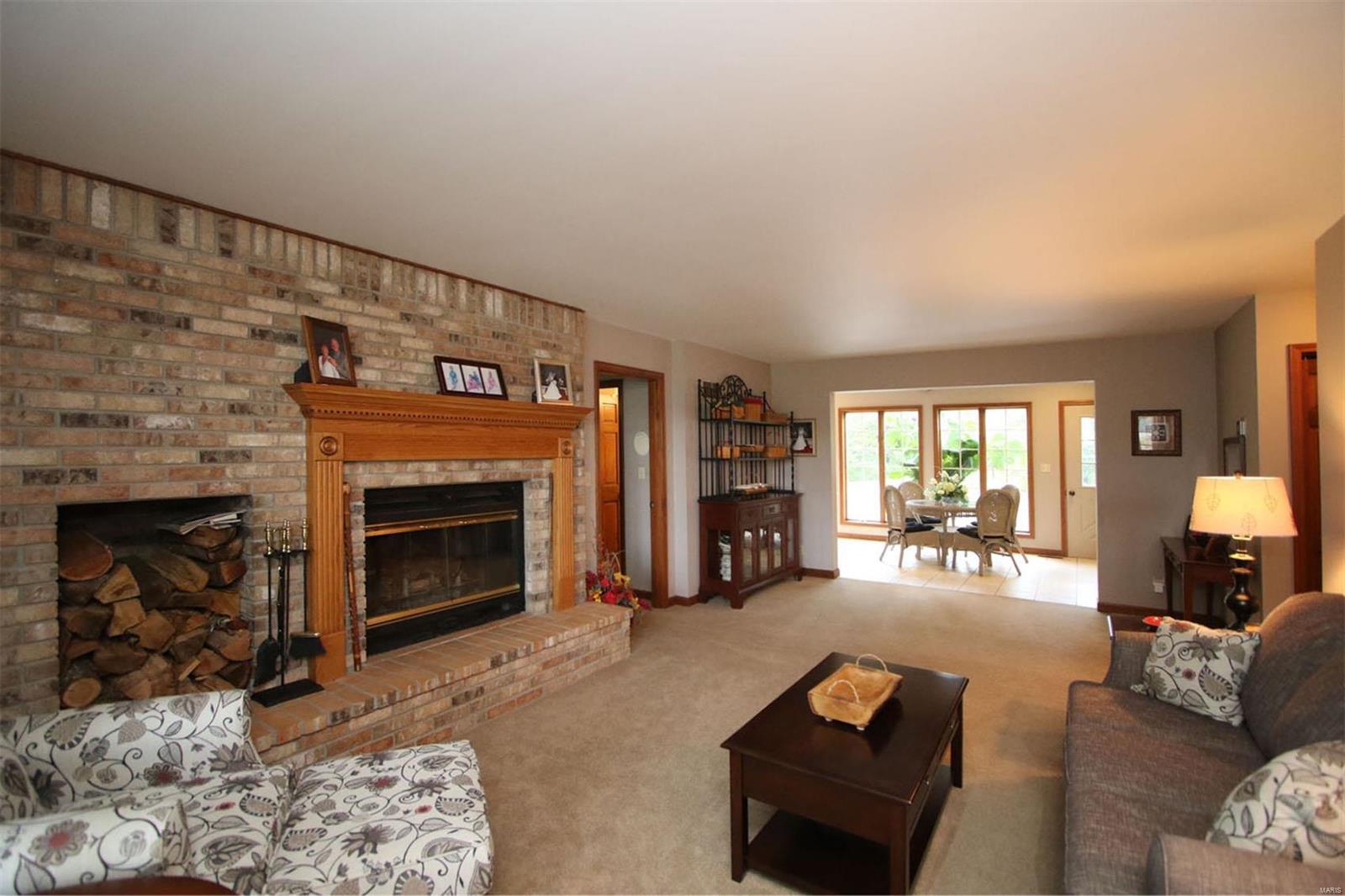 177 Snake Road Dorsey, IL 62021 - Photo 10 of 97