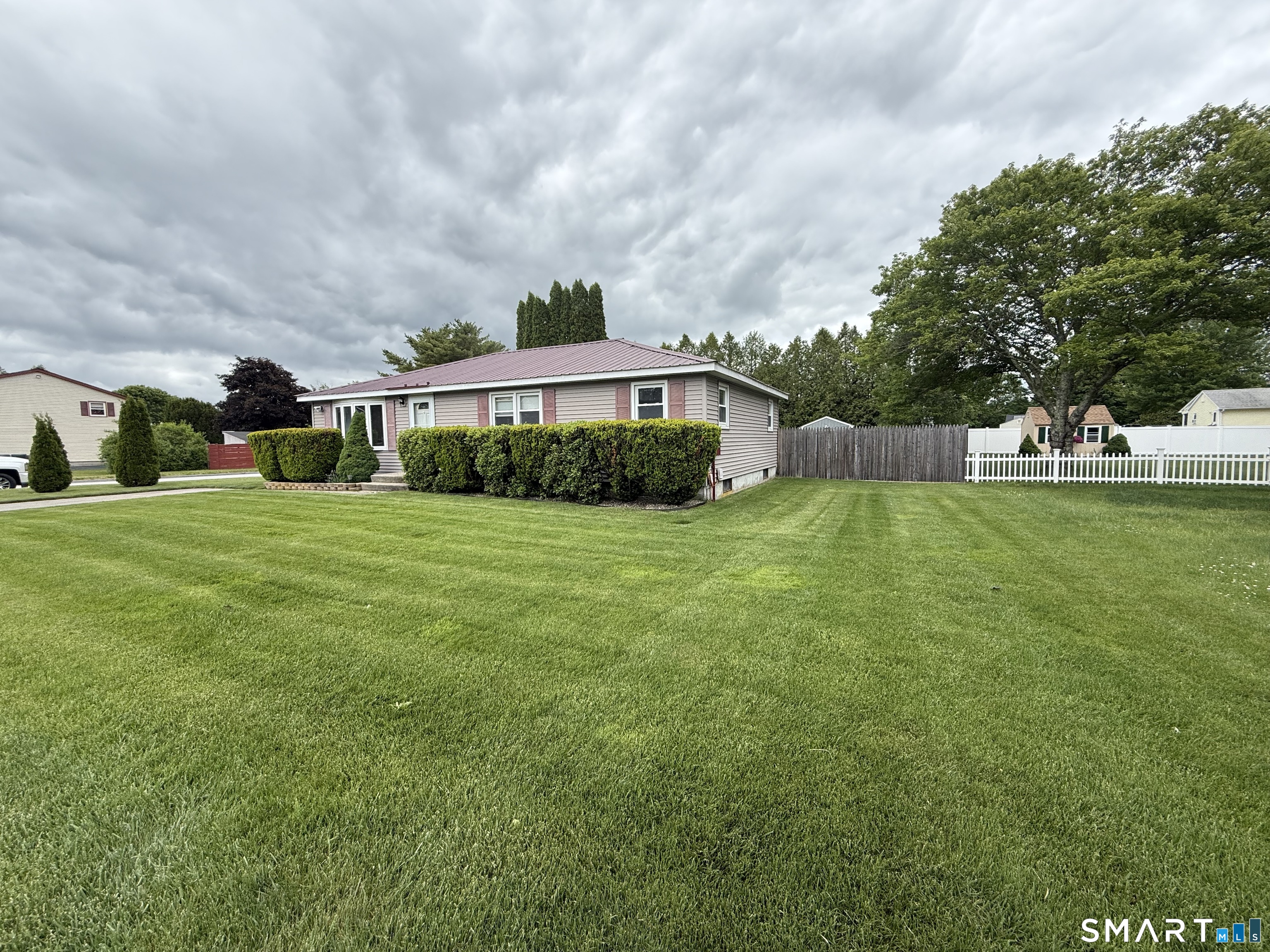 22 Porter Plain Road Thompson, CT 06277 - Photo 4 of 40