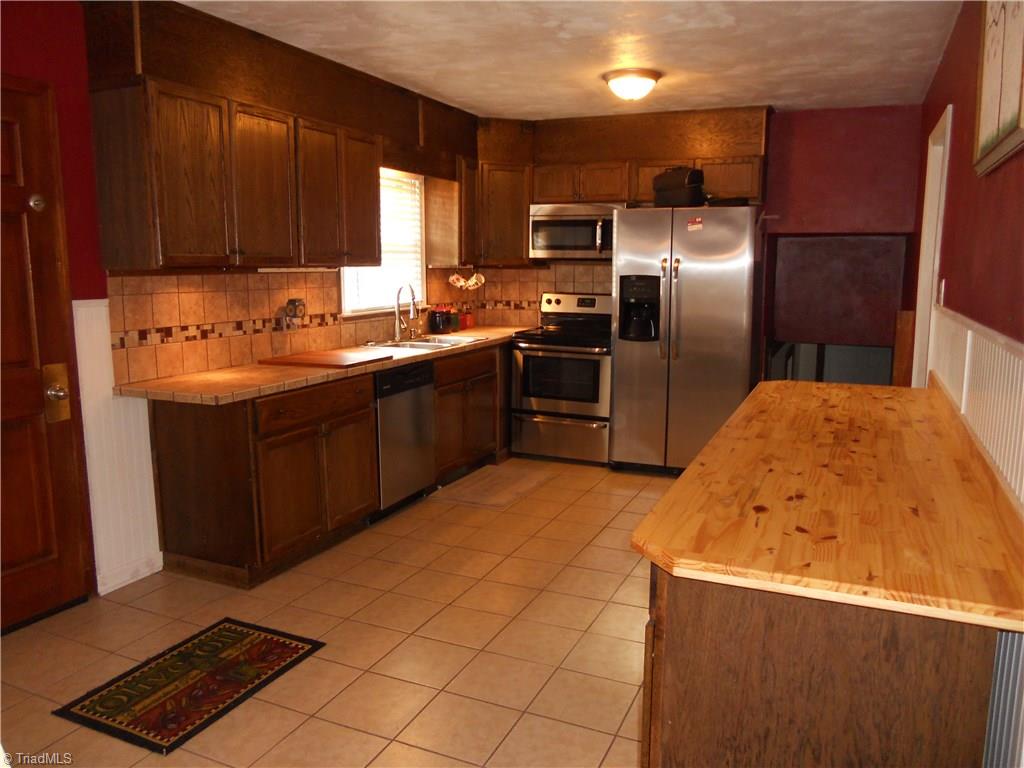 4166 Highway 704 Sandy Ridge, NC 27046 - Photo 10 of 22