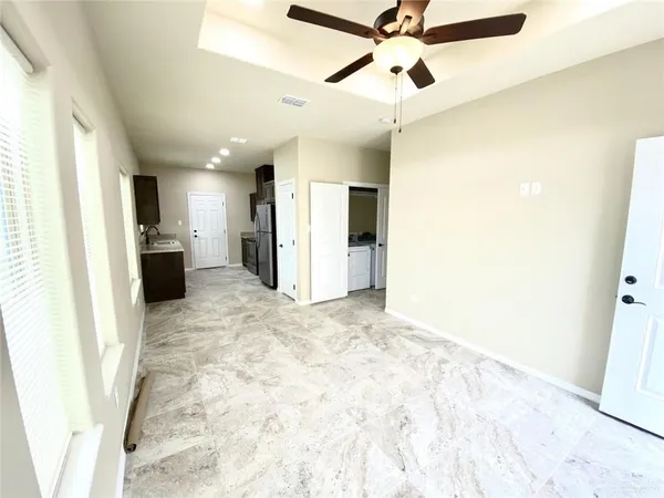 $1,050 | 5709 Nightingale Avenue, Unit 1, Mission, TX 78573