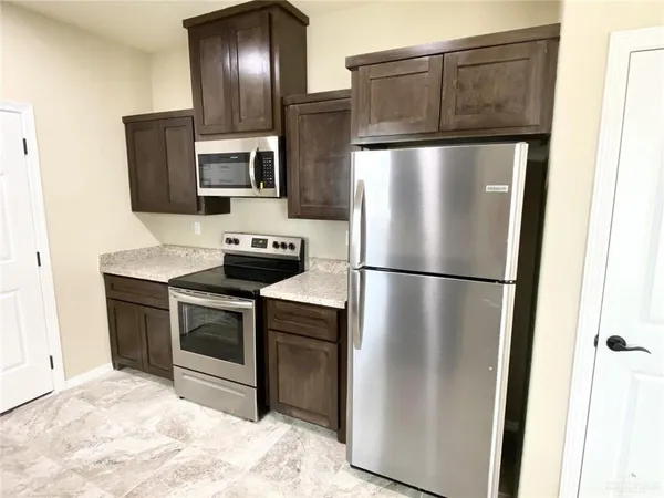 $1,050 | 5709 Nightingale Avenue, Unit 1, Mission, TX 78573