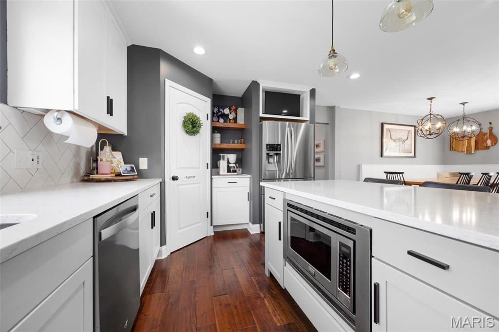 248 Leichester Circle Ballwin, MO 63011 - Photo 20 of 52