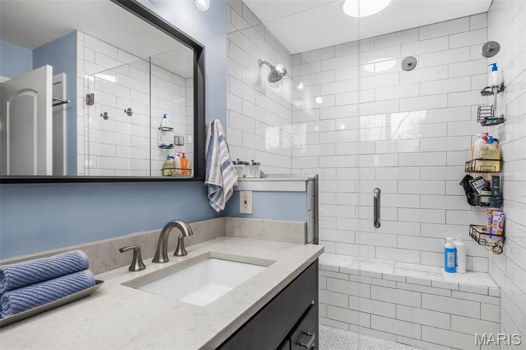 248 Leichester Circle Ballwin, MO 63011 - Photo 29 of 52