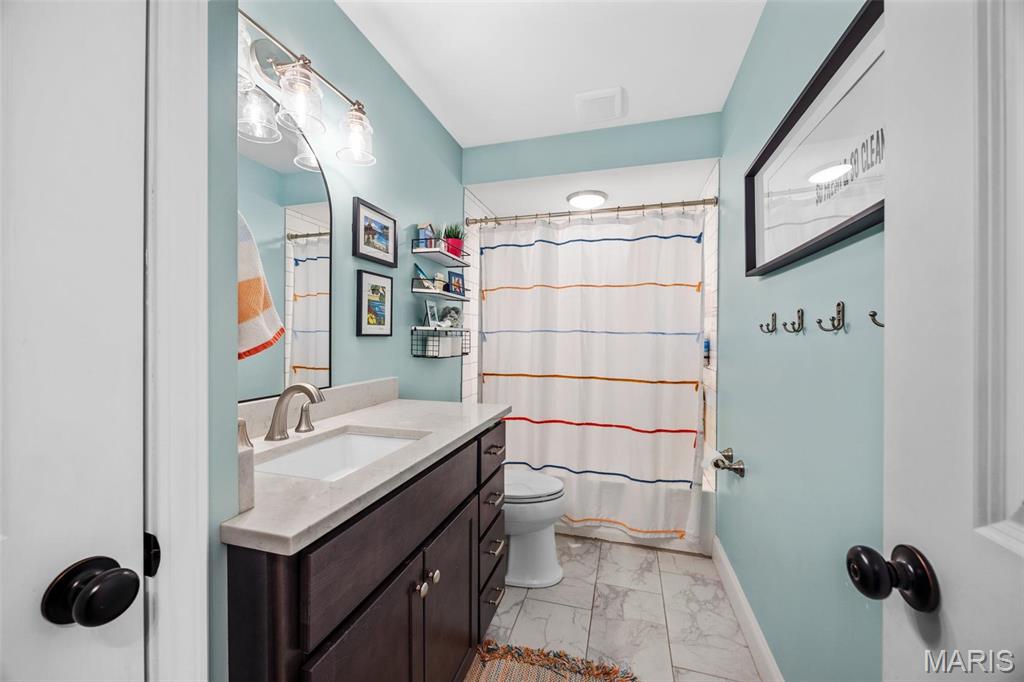 248 Leichester Circle Ballwin, MO 63011 - Photo 34 of 52