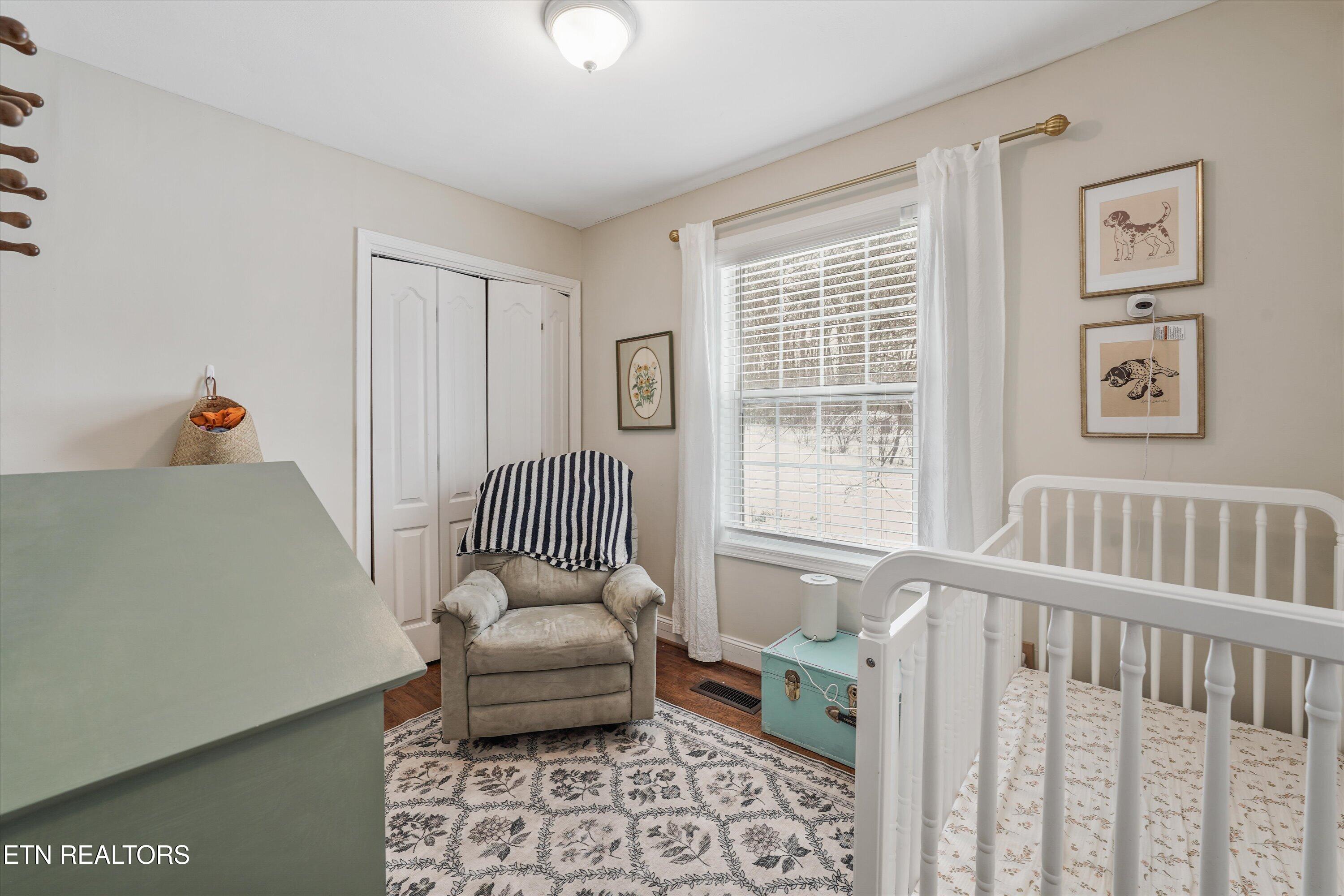 966 Poplar Street Alcoa, TN 37701 - Photo 22 of 34 Bedroom 2