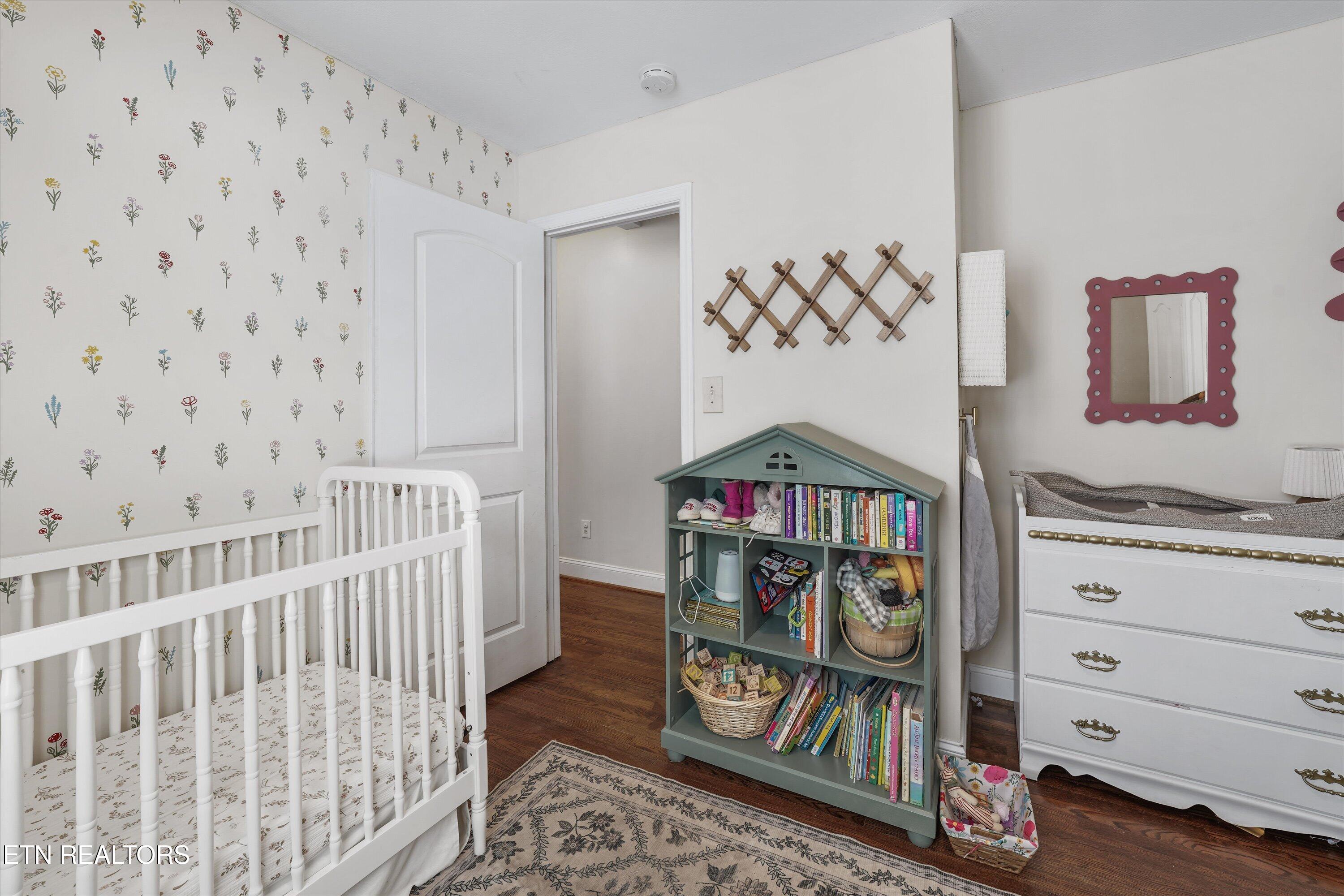 966 Poplar Street Alcoa, TN 37701 - Photo 23 of 34 Bedroom 2