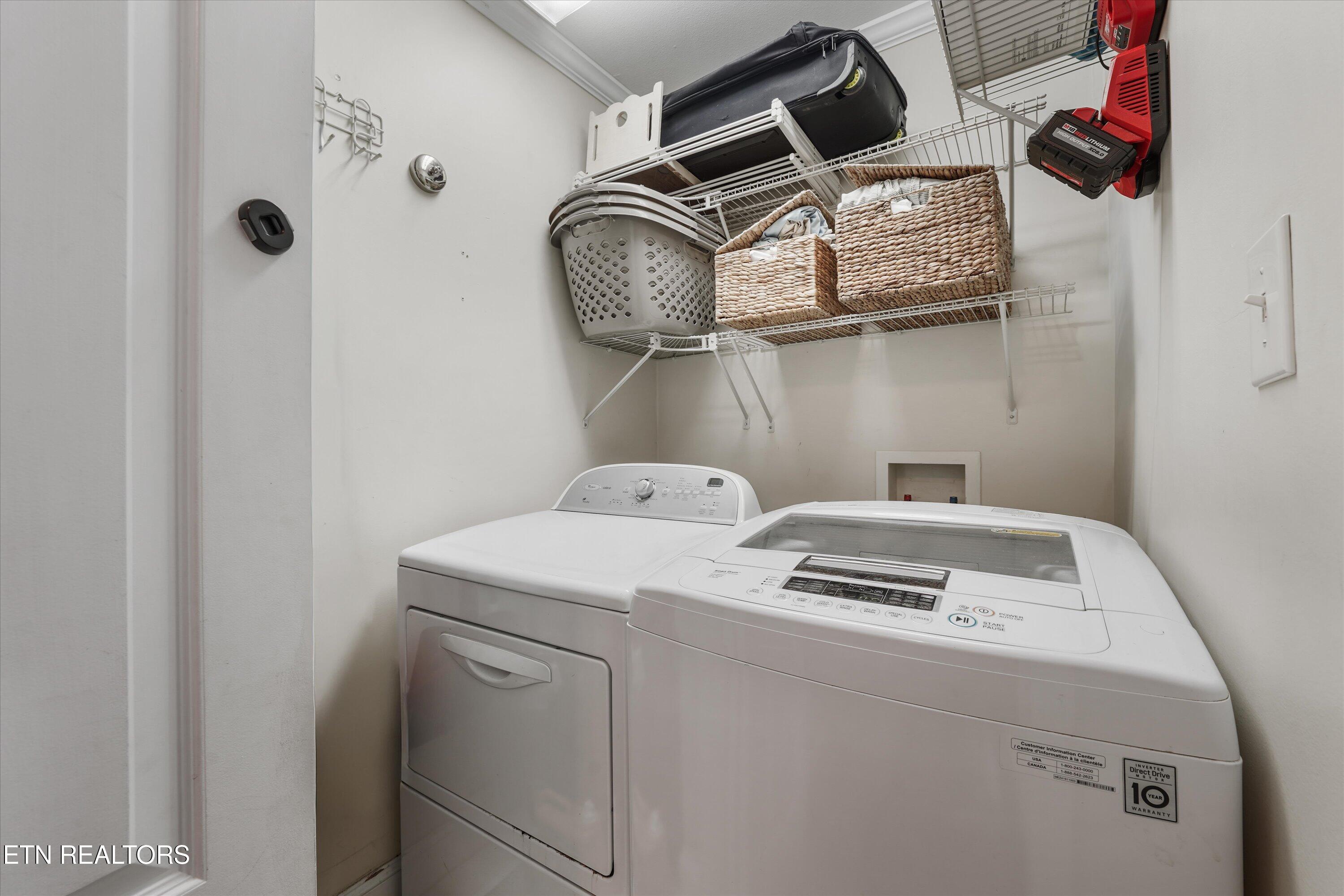 966 Poplar Street Alcoa, TN 37701 - Photo 26 of 34 Laundry Room