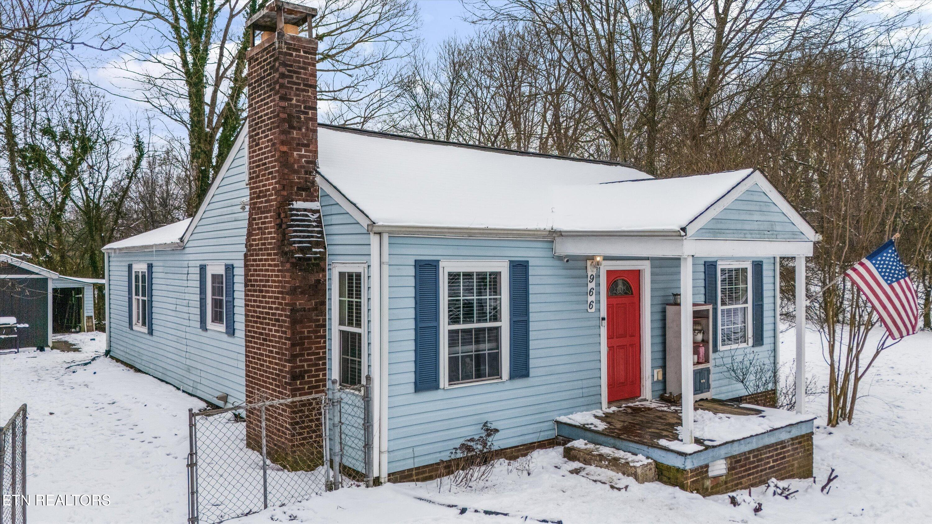 966 Poplar Street Alcoa, TN 37701 - Photo 3 of 34 966 Poplar St