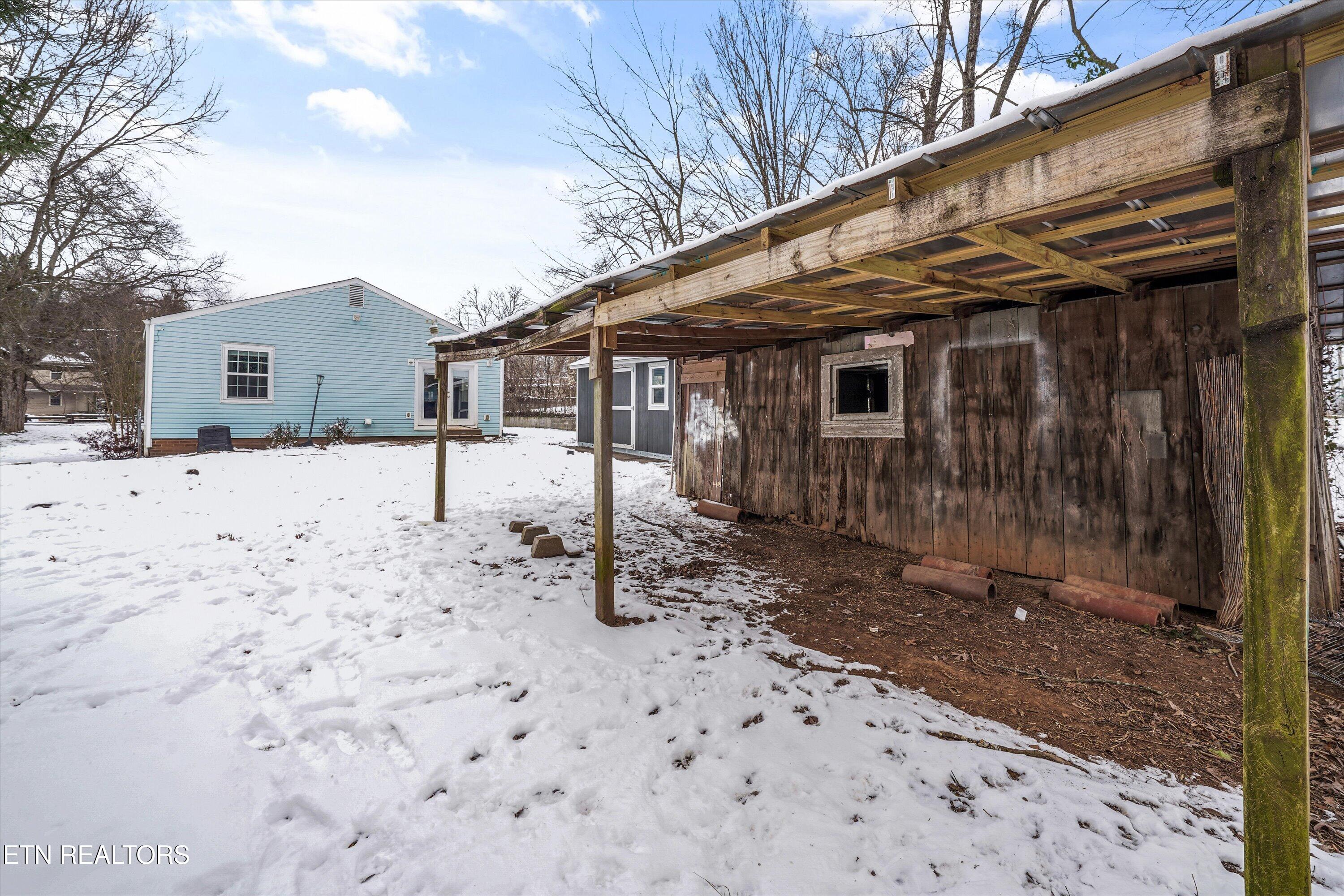 966 Poplar Street Alcoa, TN 37701 - Photo 31 of 34 Storage