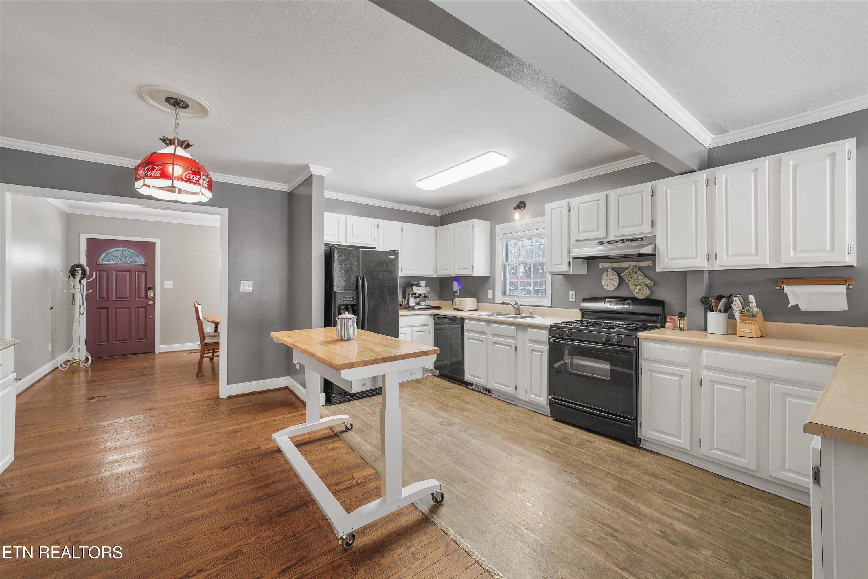 966 Poplar Street Alcoa, TN 37701 - Photo 10 of 34 Kitchen